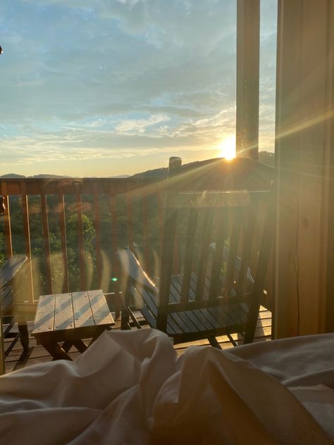 Early Summer Morning, Morning Outside, Sunlit Room Aesthetic, Morning Sun Aesthetic, Morning Aesthetic Sunrise, Sunny Morning Aesthetic, Afternoon Aesthetic, Summer Morning, Morning Sunrise Aesthetic