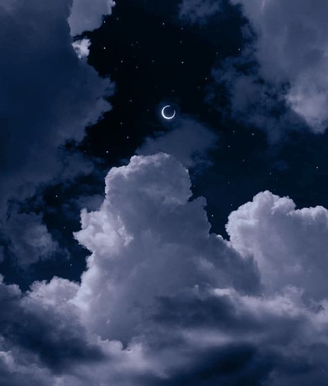 The Moon And The Stars Aesthetic, Clouds In Night Sky, Navy Sky Aesthetic, Cloud Night Sky, Blue Sky Aesthetic Vintage, Pale Blue Aesthetic Grunge, Pretty Night Sky Aesthetic, Blue Night Sky Aesthetic, Dark Blue Clouds Aesthetic