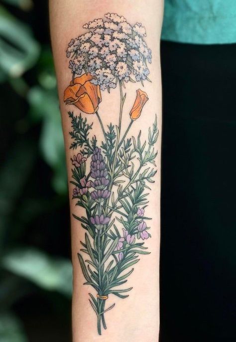 Queen Anne Lace Flower Tattoo, Queens Lace Tattoo, Queen Annes Lace Tattoo Wildflowers, Herbal Tattoo Sleeve, Wildflower Forearm Tattoo Women, Garden Inspired Tattoos, Pressed Flower Tattoo, Meadow Flowers Tattoo, Wildflower Tattoo Sleeve