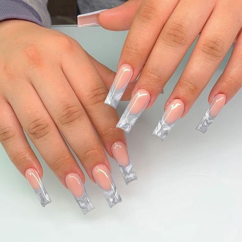 Coffin French Tip, Ongles Bling Bling, Coffin French, French Tip Acrylic Nails, Glow Nails, Classy Acrylic Nails, Long Acrylic Nails Coffin, Acrylic Nails Coffin Pink, Long Square Acrylic Nails