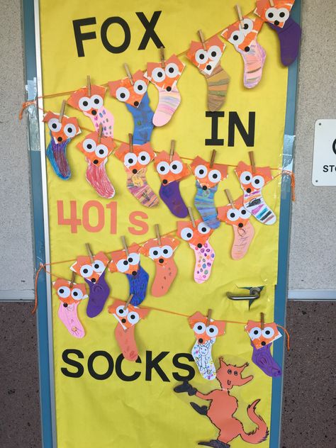 Dr Suess Fox In Socks Craft, Fox In Socks Craft For Toddlers, Fox In The Socks Craft, Dr Seuss Fox In Socks Craft, Fox In Socks Craft Preschool, Fox In Sox Dr Seuss Craft, Fox In Socks Bulletin Board, Dr Susse Crafts, Dr Suess Activities Preschool Crafts