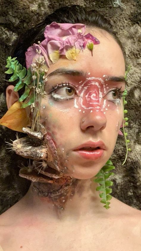 Hippie Makeup, Nature Makeup, Funky Makeup, Oh My Goddess, Magical Makeup, Swag Makeup, Cool Makeup Looks, Ethereal Makeup, Fairy Makeup