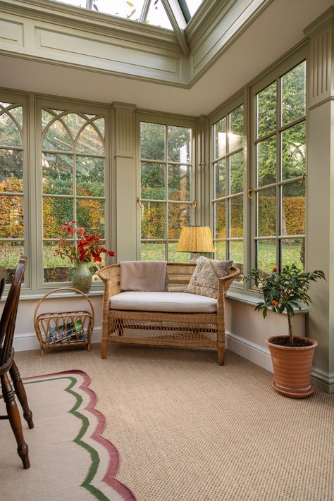 English Conservatory Interior, English Countryside Aesthetic Interior, Orangery Furniture, Entrance Extension, Cottage Conservatory, Victorian Sunroom, English House Design, Conservatory Living Room, Roof Lanterns