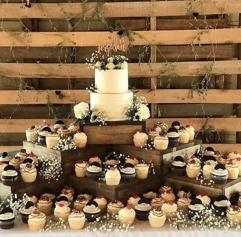 The Barns of Madison County on Instagram: "I would like one of each flavor please🙋🏼‍♀️🧁Such a beautiful cake and cupcake display @sweetblissbymelis #wedding #weddinginspiration #weddings #weddingdesserttable #weddingcupcakes #weddingcake #rusticwedding #rusticweddingdecor #vawedding #vaweddings #virginiaweddings #virginiawedding #barnwedding #barnweddingvenue #barnweddings #dessert #desserttable #cupcakedisplay #rusticdecoration #virginiaweddingvenue #virginia #pallet #palletproject #rustic" Rustic Wedding Cupcake Display, Cake And Cupcake Display, Wedding Cupcake Table, Rustic Wedding Desserts, Barn Wedding Cakes, Rustic Dessert Table, Rustic Cupcake Stands, Wedding Cupcakes Rustic, Wedding Cupcake Display