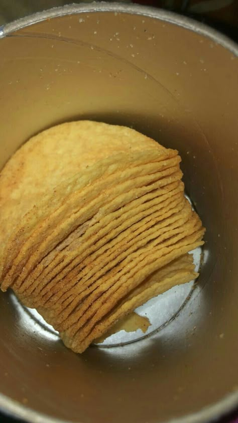 Chips Snap, Dehydrated Potatoes, Eating Food Funny, Food Captions, Snack Craving, Foodie Instagram, Delicacy Food, Food Therapy, Healthy Food Motivation