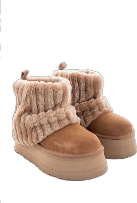 #uggs #fashion #winter #boots #comfy #christmas Sherpa Uggs, Uggs Fashion, Uggs Mini, Comfy Christmas, Coquette Outfits, Ugg Classic Mini, Boots Slippers, Xmas List, Slippers Shoes