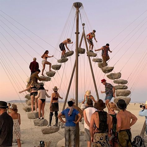 Burning Man Pictures, Burning Man Images, Burning Man Art, Burning Men, Black Rock Desert, Supernatural Art, Black Rock City, Modern Architects, Burning Man Festival