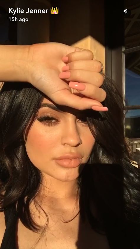 Pinteres: Jordan Martínez Acrylic Nails Kylie Jenner, Kardashian Nails, Kylie Nails, Looks Kylie Jenner, Kylie Jenner Nails, Makeup Hacks Beauty Secrets, Keeping Up With The Kardashians, Trendy Nail Design, Manicure Y Pedicure