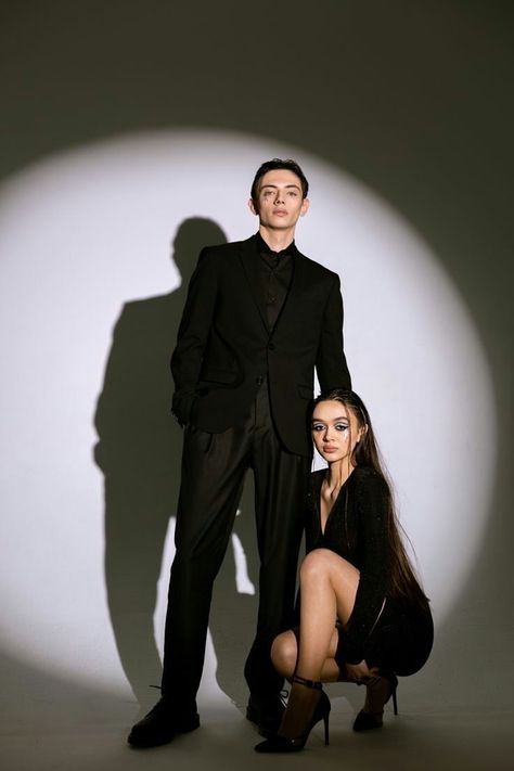 Couple Poses Model, Couple Modeling Poses, Model Couple Poses, Couple Model Photoshoot, Male And Female Photoshoot, Couple Model Poses, Couple Fashion Photography, Studio Couple Photoshoot, Couple Photoshoot Outfits