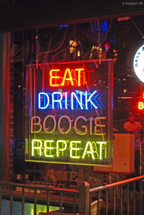 EAT DRINK BOOGIE REPEAT Boogie Nights Aesthetic, Boogie Aesthetic, 70s Nightclub, House Music Aesthetic, Funk Aesthetic, Boogie Wonderland, 70s Theme, Disco Aesthetic, 80s Disco