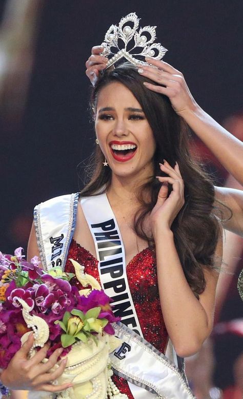 Catriona Gray Catriona Gray Aesthetic, Miss Universe Aesthetic, Catriona Grey, Catriona Gray Miss Universe, Egg Diorama, Miss Universe Gowns, Miss Universe 2018, Drunken Master, Catriona Gray