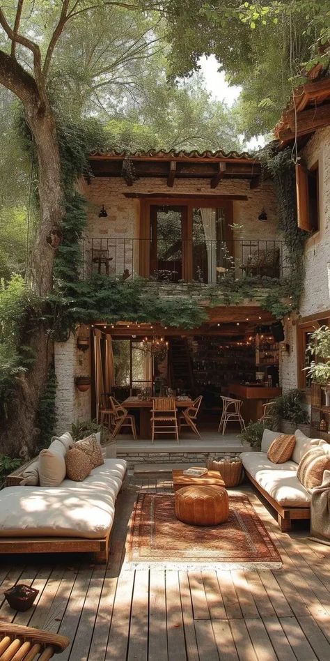 Charm Aesthetic, Aesthetic House, Design Exterior, Outdoor Patio Decor, Dream House Interior, Dream House Exterior, Wooden House, Style At Home, Dream House Decor