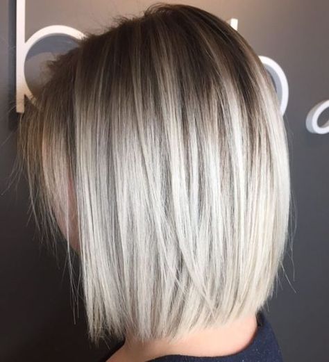 Low Maintenance Straight Textured Bob Straight Bob Haircut, Kort Bob, Hair 50, Hairstyles Straight, Haircut Straight, Textured Bob, Wavy Bob Hairstyles, Bob Haircut For Fine Hair, Long Bob Haircuts