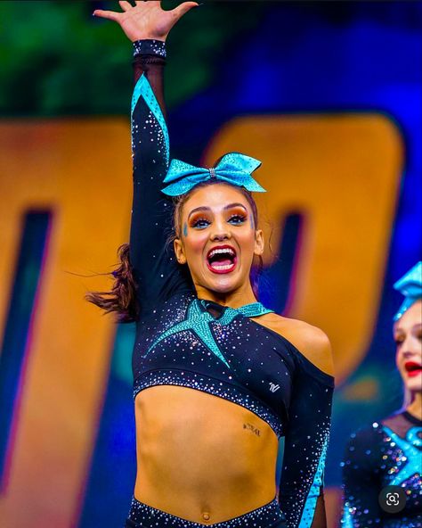 Ryan Cummings, Great White Sharks Cheer, Senior Elite, Famous Cheerleaders, Cheer Extreme, Cheer Hair, All Star Cheer, Competitive Cheer, Cheer Pictures