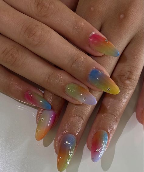 Aura Nail Inspiration, Rainbow Colored Nails, Alcohol Nail Art, Colorful Aura Nails, Aura Nails With Gems, Eyeshadow Nail Art, Xg Nails, Artsy Nails Designs, Chrome Aura Nails