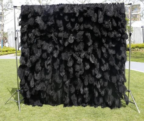 Feather Centerpieces, Fabric Feathers, Party Photo Backdrop, Flower Wall Backdrop, Feather Wall, Black Backdrops, Party Background, Ivory Flowers, Wedding Party Photos