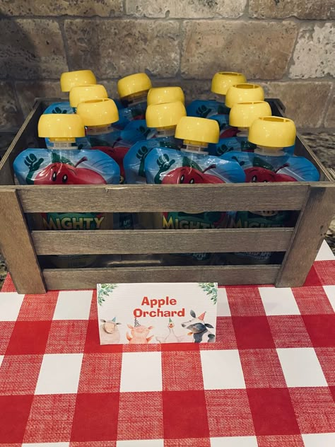 Fall Farm Birthday Party Ideas, Picnic Farm Party, Fourth Birthday Farm Theme, 2nd Barnyard Birthday Party, Barnyard Party Snacks, Farm Theme Third Birthday, Farm Animal Birthday Party Favors, Farm Themed Birthday Party Activities, Farm Birthday Party Cupcakes