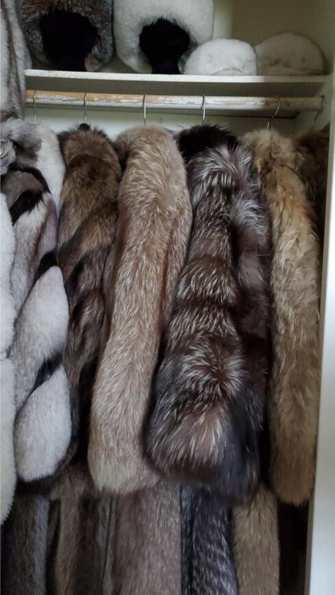 How to Get the Mob Wife Aesthetic With Faux Fur Coats Fur Coat Aesthetic, Fur Aesthetic, Mob Wife Aesthetic, Wife Aesthetic, The Mob, Faux Fur Coats, Fabulous Furs, Concert Fashion, Mob Wives