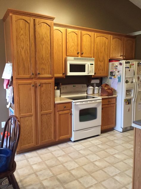 Updated Oak Kitchens Update Kitchen With Oak Cabinets, Dark Oak Kitchen Cabinets, 2 Tone Kitchen Cabinets, Updating Oak Cabinets, Oak Floor Kitchen, Oak Kitchens, Oak Kitchen Remodel, Grey Kitchen Walls, Update Kitchen Cabinets