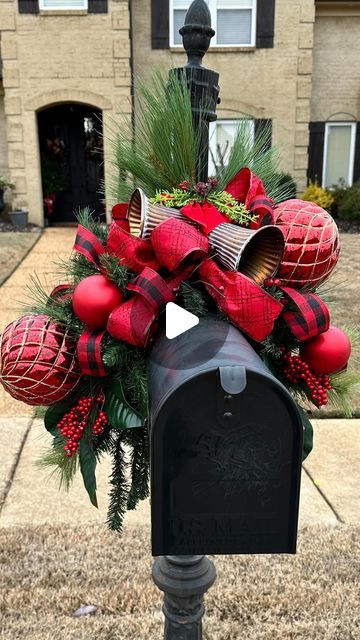 593 likes, 42 comments - uniquedbysherita on December 10, 2022: "CHRISTMAS IN JULY Let’s decorate my mailbox for under $25 using something old, something new, and something red for me and you. 🤣🤣🤣 I plan to catch some of the after Christmas sales and invest in some quality ribbons. This is what my budget allowed, and I love it!!! Happy Holidays! Decorate mailbox for Christmas". Decorate Mailbox For Christmas, Mailbox Christmas Decor, Porch Mailbox, Christmas Mailbox Decorations, Decorating Front Porch, After Christmas Sales, Reggio Classroom, Holiday Planter, Boho Christmas Decor