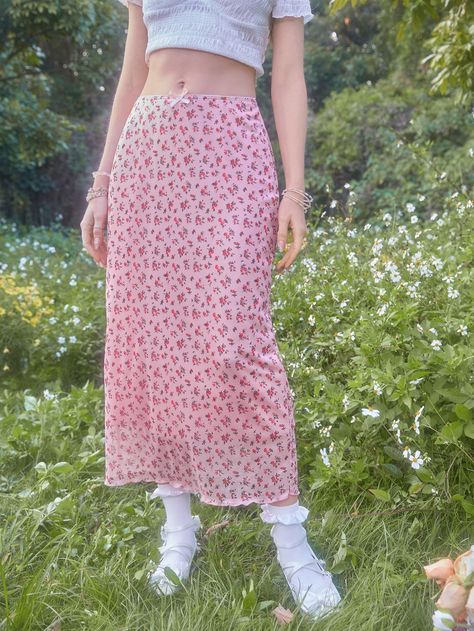 Pink Boho Collar  Polyester Ditsy Floral Straight Embellished Medium Stretch  Women Clothing Pink Floral Midi Skirt, Pink Floral Midi Skirt Outfit, Long Pink Skirt Outfit Ideas, Long Pink Skirt Outfit, Mountains Outfit, Floral Midi Skirt Outfit, Romwe Fairycore, Boho Skirt Outfit, Floral Mesh Skirt