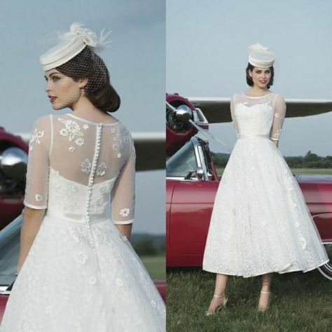 Disney Wedding Dress, Half Sleeve Wedding Dress, Wedding Dresses 50s, Vintage Style Wedding Dresses, Vintage Inspired Wedding Dresses, White Lace Wedding Dress, Robes Vintage, Pnina Tornai, Trendy Wedding Dresses