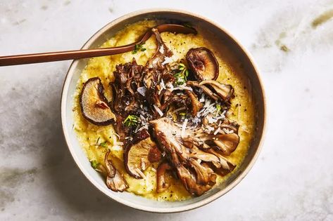 New Years Eve Dinner Ideas, Mushrooms Polenta, Oven Risotto, Oven Roasted Mushrooms, Baked Polenta, Thyme Recipes, New Years Eve Dinner, How To Cook Mushrooms, Roasted Mushrooms