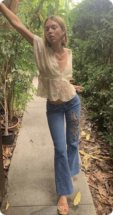 Summer Outfits Aesthetic, Estilo Hippie, Models Off Duty, Mode Inspo, Hippie Outfits, Mode Vintage, Mode Inspiration, Looks Vintage, Spring Summer Outfits