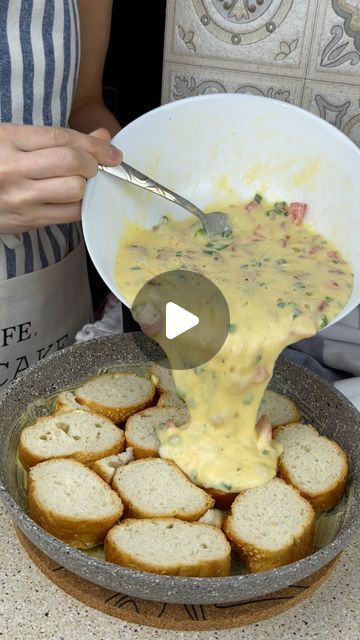 Best Homemade Recipes Meals, Simple Snack Ideas Easy Recipes, Bread And Cheese Recipes, Easy Lunch Ideas Healthy, Bread Breakfast Ideas, Recipes With Bread, Fun Recipes To Make, Everything Popular, Fancy Foods