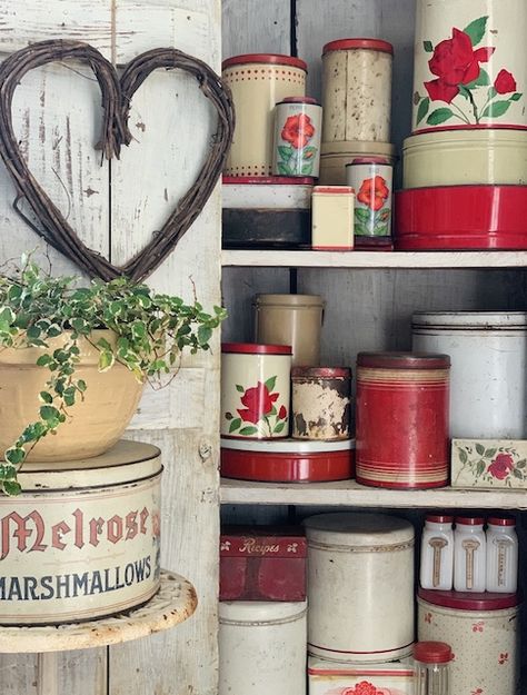 6 Simple Valentine's Day Decor Ideas For The Kitchen - MY WEATHERED HOME Subtle Valentines Decor, Valentine Kitchen Decor, Valentine Sewing, Valentine Display, Hutch Ideas, Vintage Valentine Crafts, Vintage Valentines Decorations, Antique Booth Displays, Antique Booth Ideas