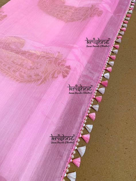 Tela, Simple Saree Kuchu, Light Weight Sarees, Tassels Fashion Clothing, Saree Kuchu New Designs, Dupatta Design, Designer Tassels, Saree Tassels Designs, Saree Kuchu Designs