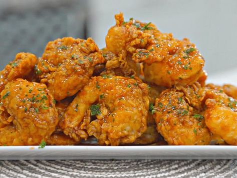 Quick Hot Honey Fried Shrimp Recipe - NewsBreak Hot Honey Fish, Honey Fried Shrimp, Cranberry Curd Tart Recipe, Hot Honey Shrimp, Creamy Beef Stew, Fried Shrimp Recipe, Creamy Broccoli Cheddar Soup, Fried Shrimp Recipes, Crustless Pizza