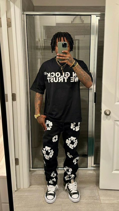 Rap Concert Outfit For Guys, Casual Black Mens Fashion, Versatile Outfits Men, Men Cargos Outfits, Tuff Fits Black Men, Aesthetic Birthday Fits Men, Green And Yellow Outfit Men, Birthday Outfits Men Black, Essentials Fit Men