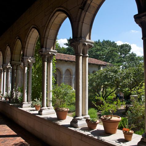 Met Cloisters, Fort Tryon Park, Medieval Europe, The Cloisters, The Chaos, Oh The Places Youll Go, Art Activities, A Train, Central Park