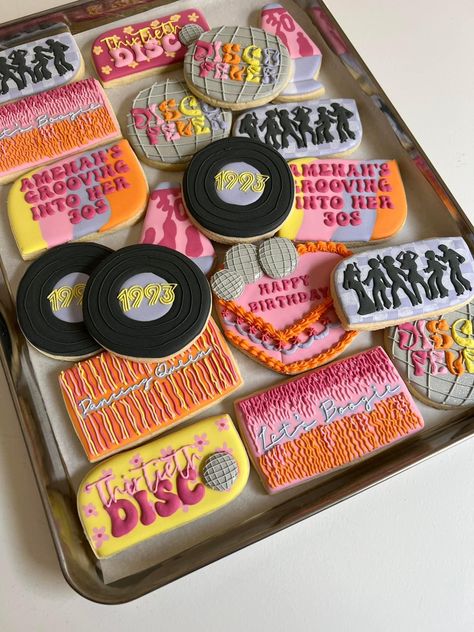 Dancing Queen Nails, Dancing Queen Cookies, Dancing Queen 17 Cookies, Disco Cookies 70s, Disco Theme Desserts, Dancing Queen Birthday, Happy Birthday Dancing, Disco Biscuits, Party Food Bars