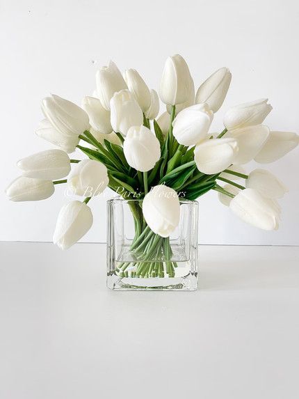 Fake White Tulips, White Tulips Decor, White Faux Flowers, Realistic Fake Flowers, Fake White Flowers, Faux Flower Decor, Vase With White Flowers, Vase With Tulips, Fake Tulips