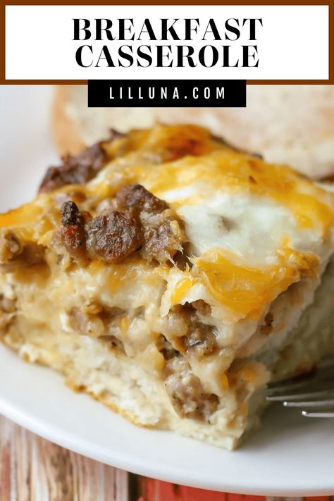 A delicious Biscuit Egg Casserole recipe filled with biscuits, cheese, eggs and sausage, and takes only minutes to throw together! This breakfast egg casserole is a family favorite for weekends and holidays! #biscuiteggcasserole #biscuitcasserole #eggcasserole #breakfastcasserole #breakfast Biscuit Egg Casserole, Breakfast Egg Casserole Recipes, Biscuits Cheese, Breakfast Casserole Muffins, Xmas Brunch, Egg And Cheese Casserole, Breakfast Casserole With Biscuits, Easy Breakfast Casserole Recipes, Biscuits Casserole