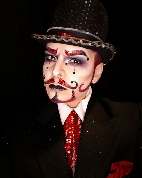 566 Likes, 10 Comments - Landon Cider (@landoncider) on Instagram: “Opened tonight's #Dreamgirls with my Ringleader number.  He's another character whos face is…” Drag King Makeup, Circus Makeup, Theatre Makeup, Halloween Circus, Drag Make-up, Drag King, Drag Makeup, Cute Couple Halloween Costumes, Male Makeup