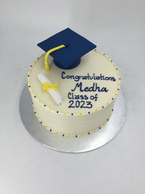 Simple Graduation Cake Designs, Graduation Cakes For Boys, Simple Graduation Cakes, Graduation Cake Designs, Graduation Look, Graduation Cake, Cakes For Men, Graduation Cakes, Graduation Ideas