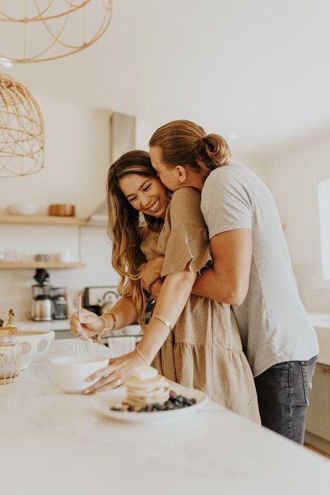 Couple Making Breakfast, Making Breakfast, King Photography, Romantic Couples Photography, Tree Photo, Two Souls, Perfect Relationship, Power Of Love, Cute Couple Poses