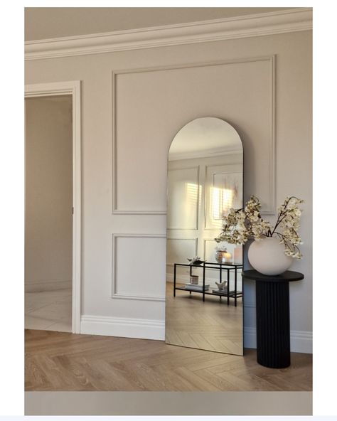 Loving the colours and the table Hallway Mirror Full Length, Frameless Arch Mirror, Dining Room Idea, Arched Full Length Mirror, 26th January, Arched Design, Hallway Mirror, Leaning Mirror, Arch Mirror