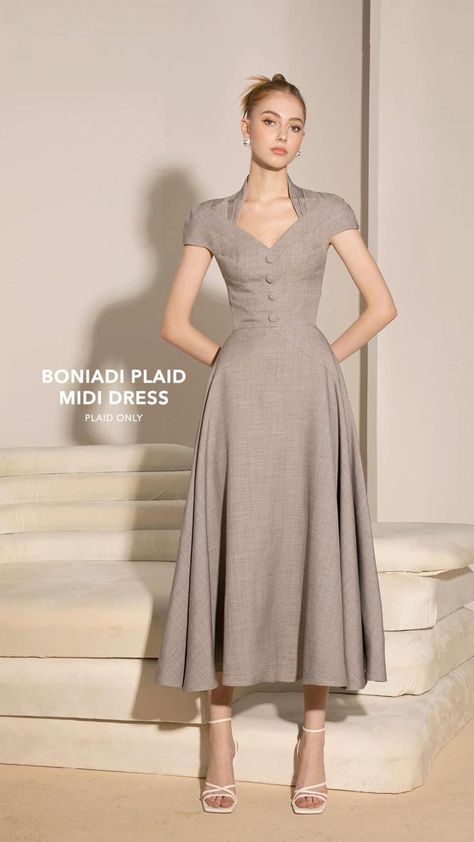 Trendy Dresses 2024, Modest Elegant Outfits Classy, Elegant Midi Dress Classy, Elegant Dresses Classy Vintage, Floral Pattern Dress, Cotton Midi Dress, Fashion Mistakes, Modest Fashion Outfits, Glam Dresses