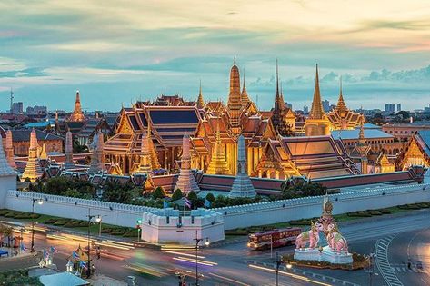 TAT is holding its Amazing Thailand Trip Sweepstake exclusively for those visiting us at the three upcoming travel shows in New York, Chicago, and Washington DC. Here’s what you need to know for a chance to win a once-in-a-lifetime free trip to Thailand. Bangkok Itinerary, Grand Palace Bangkok, Trip To Thailand, Thailand Trip, Grand Palace, Free Travel, Bangkok Thailand, Thailand Travel, Hidden Gems