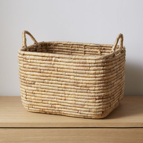 Woven laundry basket