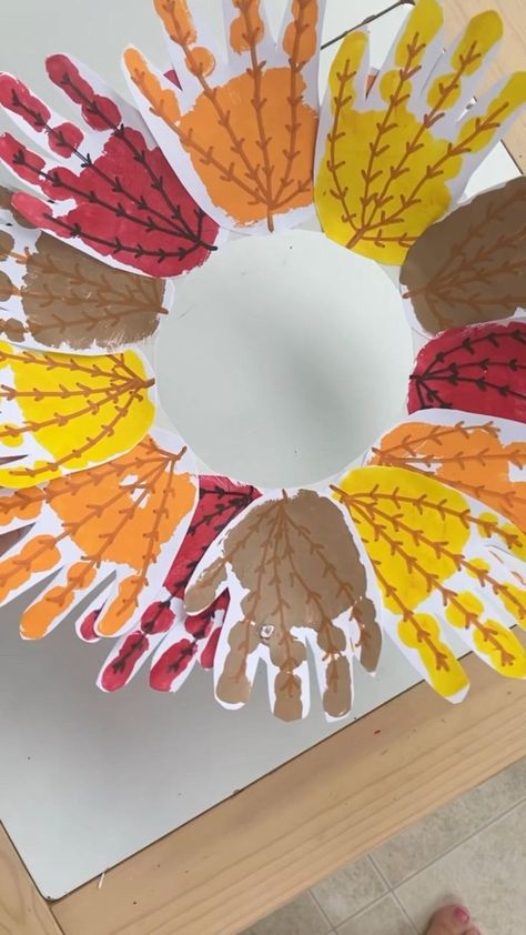 Thanksgiving Crafts For One Year Olds, Fall Paint Crafts For Toddlers, Thanksgiving Decorations Preschool, November Projects For Preschoolers, Thanksgiving Art Projects For Infants, Fall Season Crafts For Preschool, Thanks Giving Craft Ideas, Fall Paint Crafts For Kids, Crafts For Infants Daycare Fall