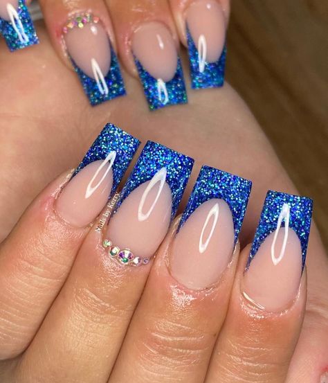 Nails Bleu, Teenage Vibes, Holographic Nail Designs, Blue Prom Nails, Blue And Silver Nails, Glitter Tip Nails, Silver Nail Designs, Royal Blue Nails, Blue Glitter Nails