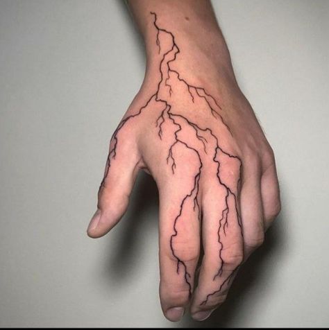 Vein Tattoos Arm, Lighting Hand Tattoo, Lightning Hand Tattoo, Lightning Tattoo Design, Blitz Tattoo, Lightning Tattoo, Aesthetic Drawings, Hand Drawings, Arm Tattoos