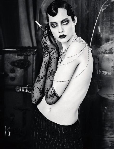 Drag Make-up, Patrick Demarchelier, Vogue Germany, Arte Inspo, Pavlova, Cabaret, Photography Inspo, Art Reference Photos, Vintage Photos