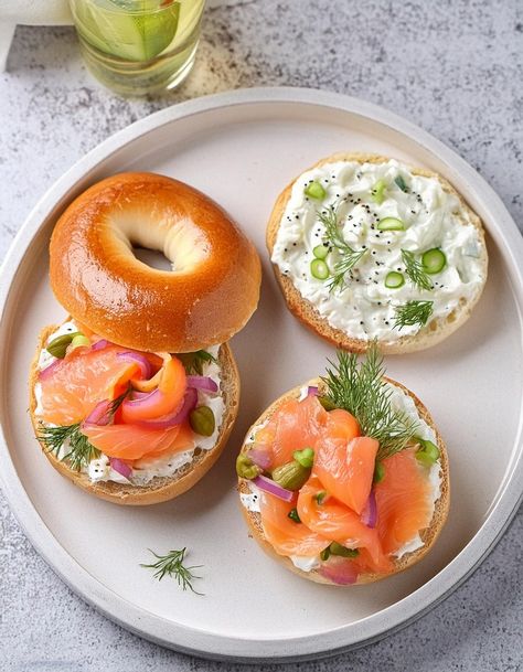 Luxurious Cream Cheese Smoked Salmon Bagel Recipe For Gourmets Bagel Cream Cheese Salmon, Smoked Salmon Bagel Breakfast, Smoked Salmon Cream Cheese Bagel, Salmon Bagel Breakfast, Cream Cheese Smoked Salmon, Cream Cheese Smoked, Party Breakfast, Savoury French Toast, Smoked Salmon Bagel