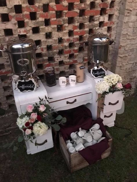 Rustic Wedding Coffee Bar Ideas, Coffee Station Wedding Receptions, Coffee Bar Ideas Event, Coffee Bar Graduation Party, Diy Coffee Bar Wedding, Iced Coffee Bar Wedding, Coffee Bar Station Party, Coffee And Donut Bar, Bar Station Wedding